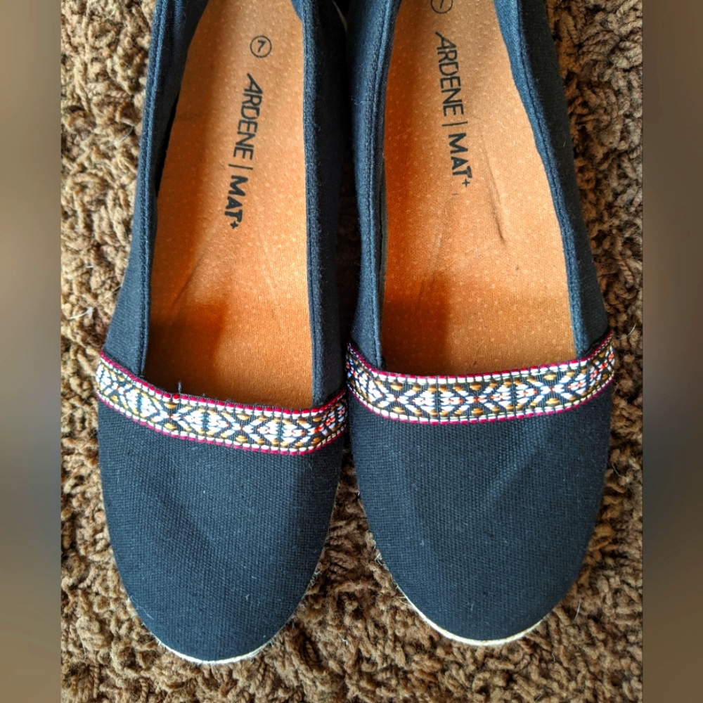 Ardene Espadrille Flats - Size 7